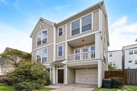Photo of 1403 W 26th Street, Houston, TX 77008 (MLS # 9167660)