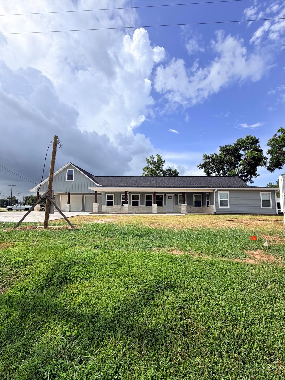301 E San Bernard St