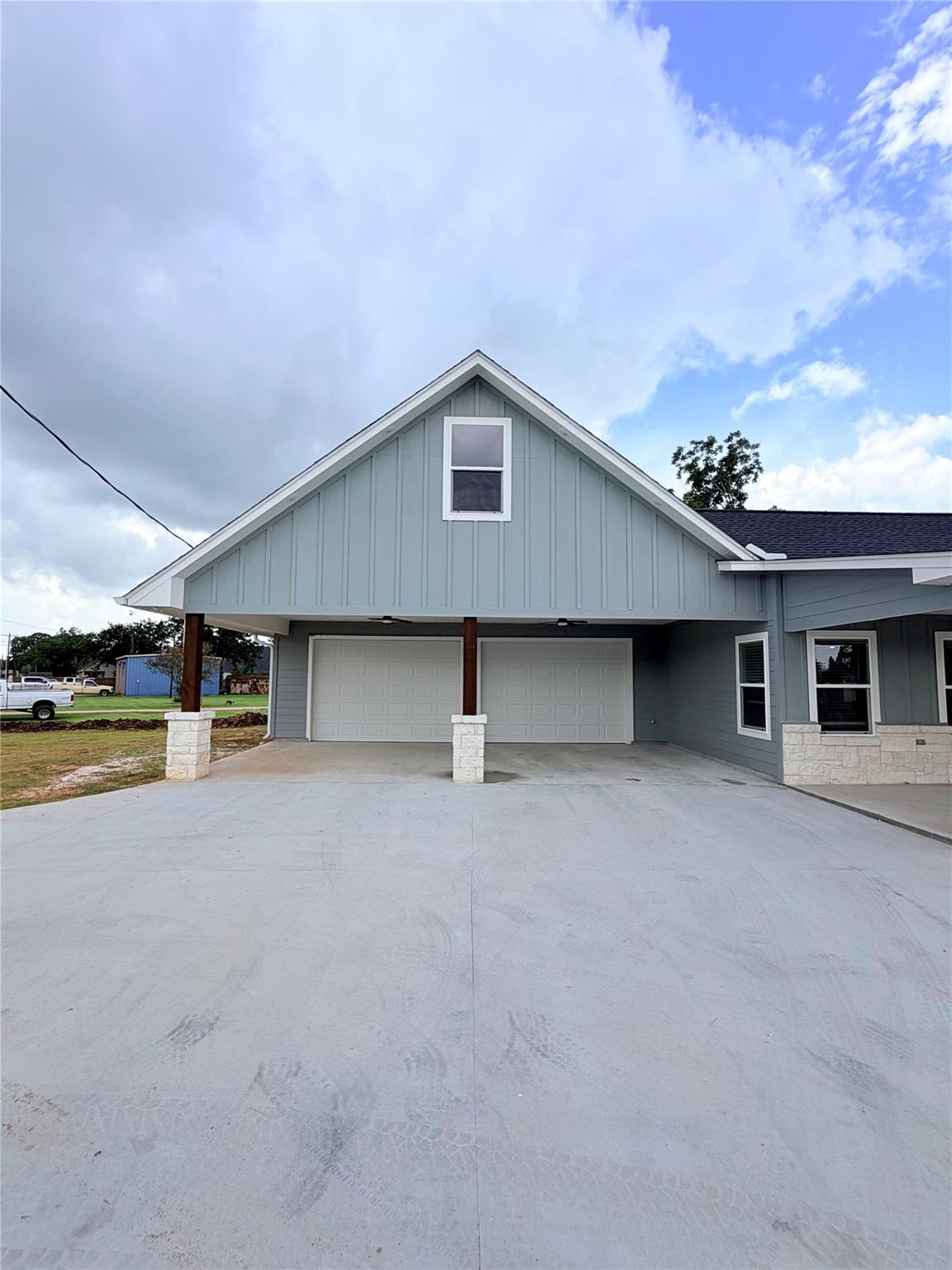 301 E San Bernard St