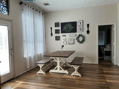 Photo of 1875 Redwood Lane, Dayton, TX 77535 (MLS # 51665551)