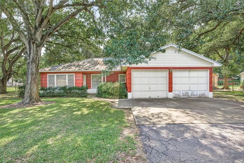 Photo of 9502 Line Street, Needville, TX 77461 (MLS # 16647615)
