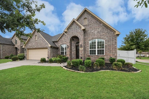 Homes For Sale - 5835 Chaste Court<br/> Rosenberg, TX 77469