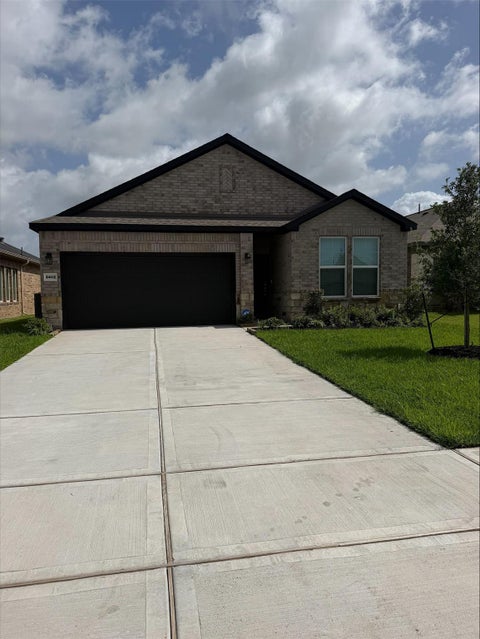 Homes For Sale - 8301 Rose Quartz Drive<br/> Texas City, TX 77591