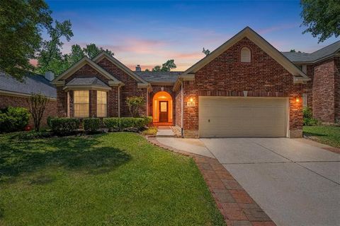 Photo of 20923 Lake Park Trl Trail, Humble, TX 77346 (MLS # 48801494)