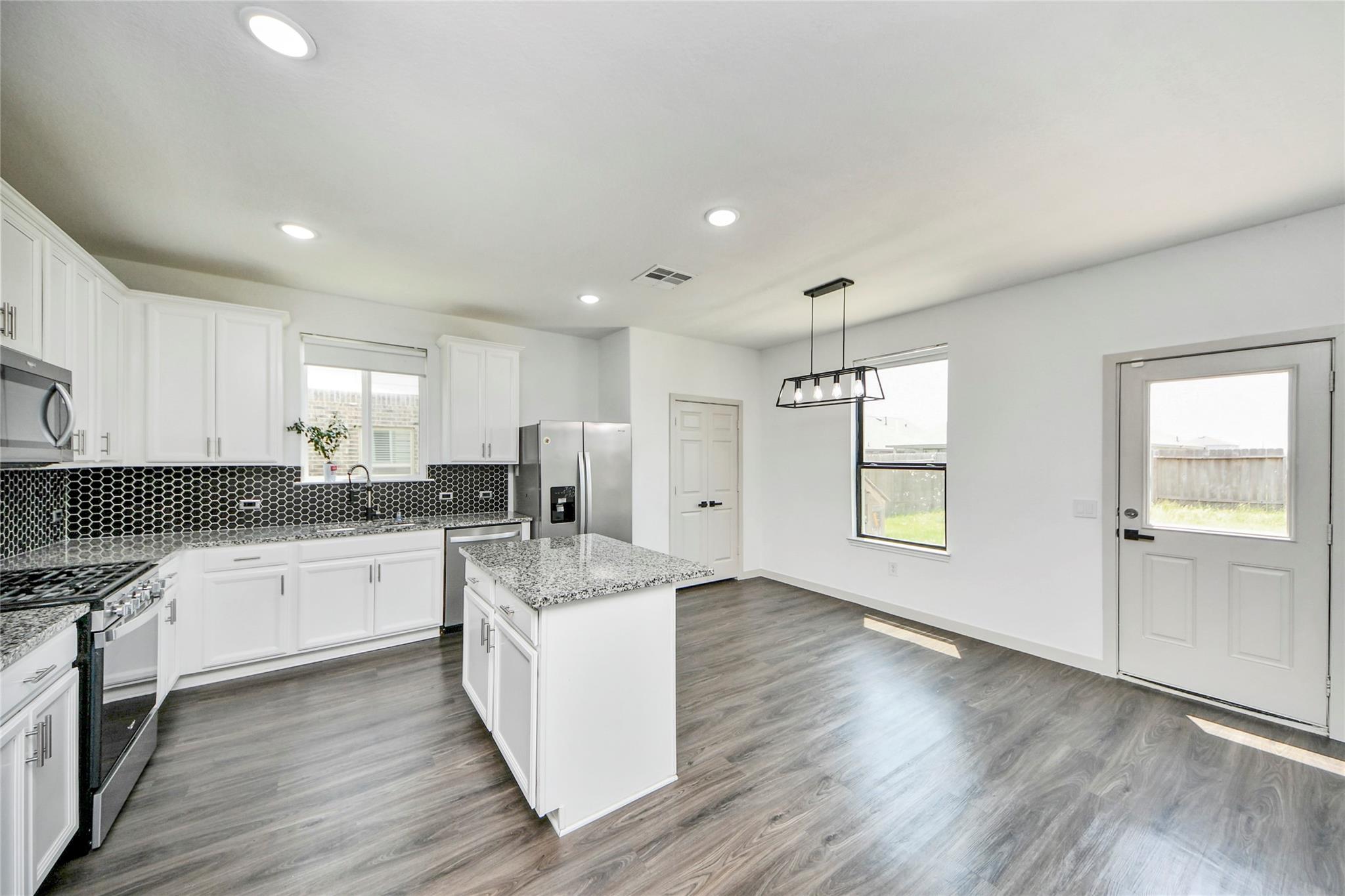 25415 Gambrel Barn Place