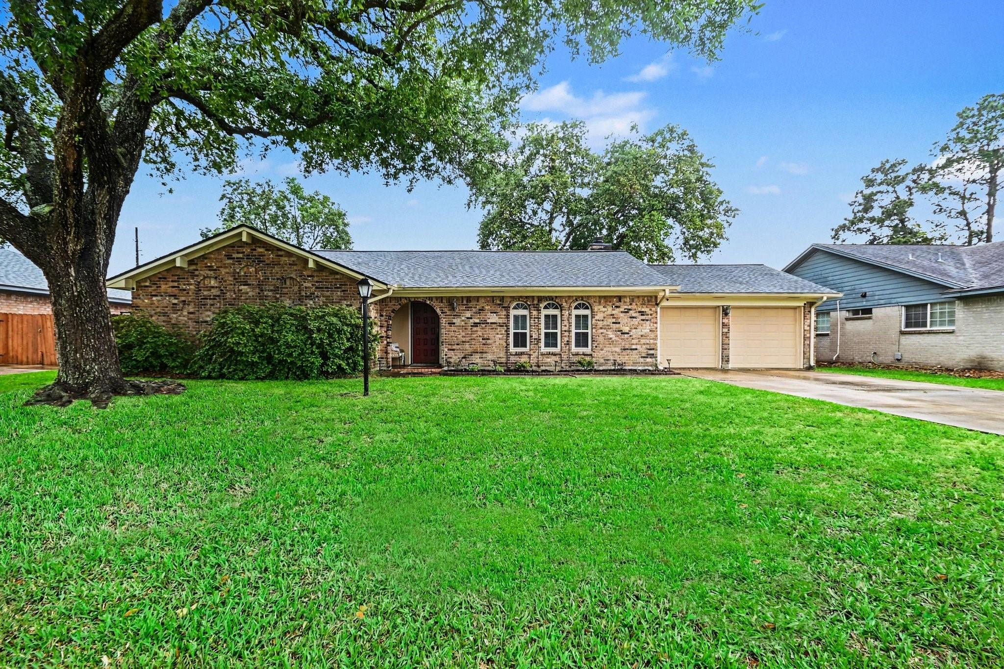 9942 Bayou Woods Drive