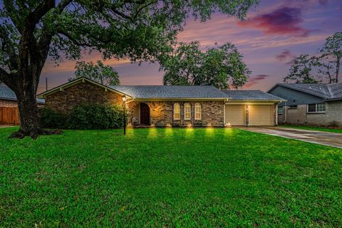 Photo of 9942 Bayou Woods Drive, Baytown, TX 77521 (MLS # 48522648)