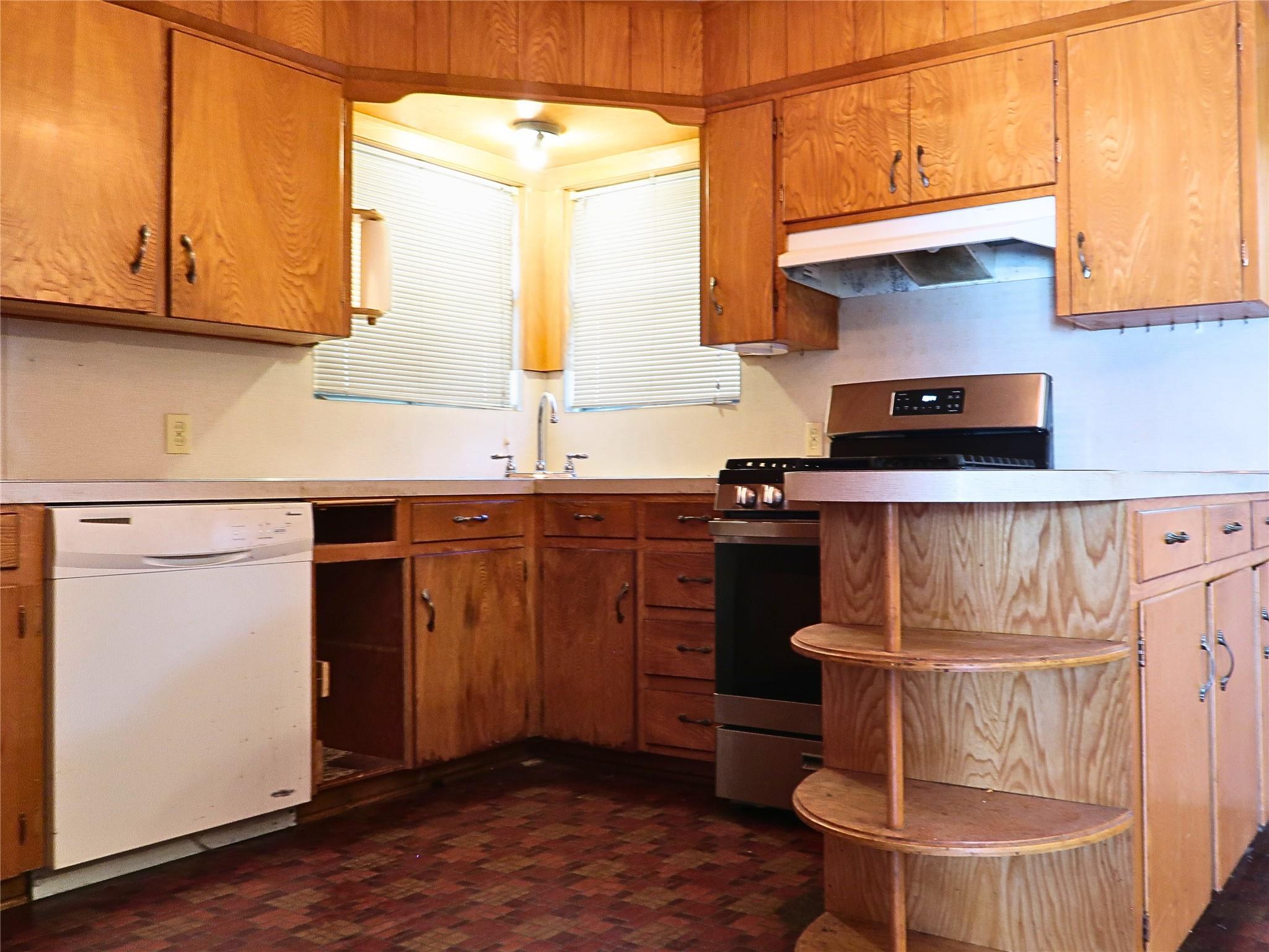 Baytown, Texas 77520, United States, 3 Bedrooms Bedrooms, ,2 BathroomsBathrooms,Residential,Active,219090