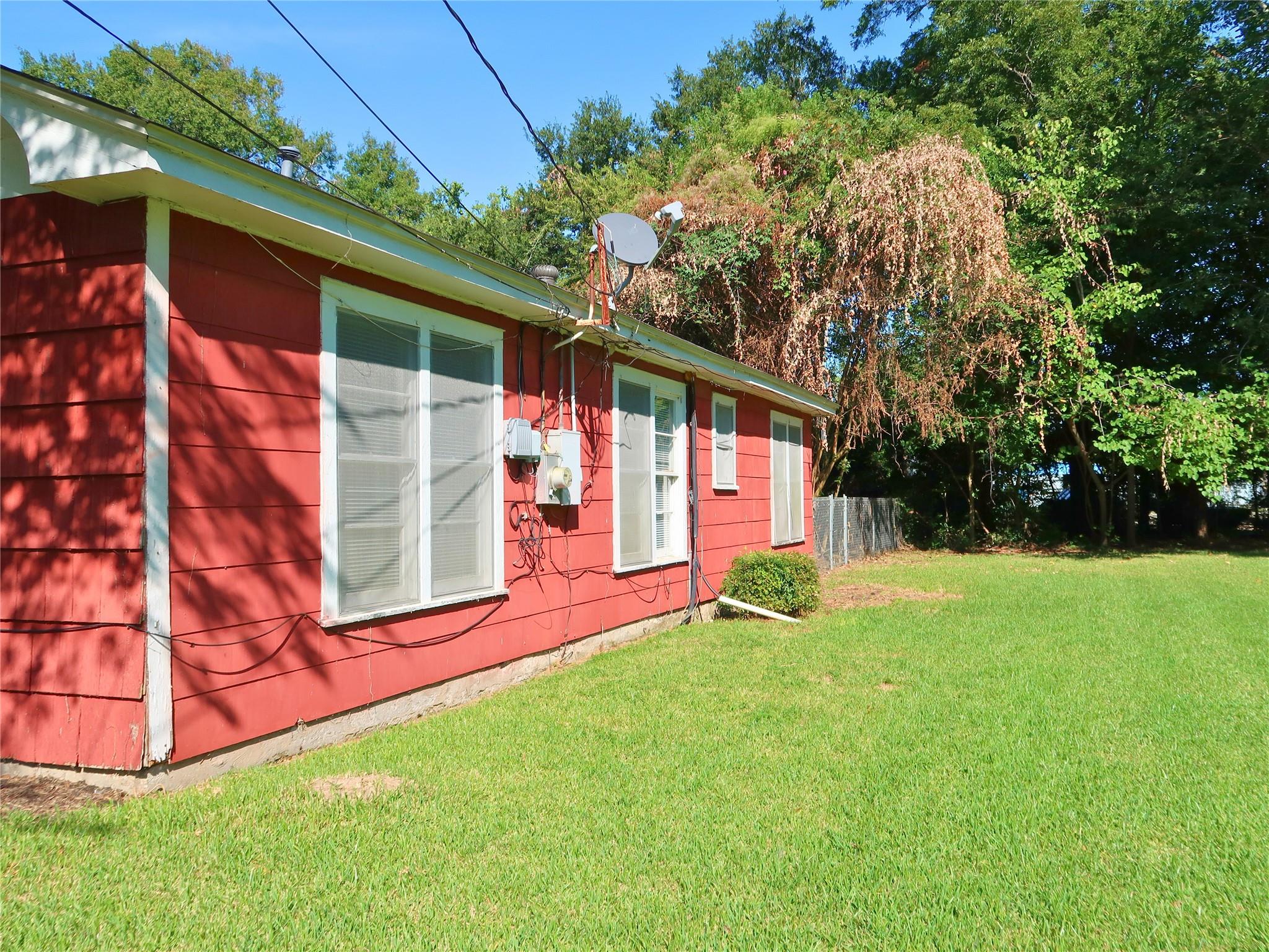 Baytown, Texas 77520, United States, 3 Bedrooms Bedrooms, ,2 BathroomsBathrooms,Residential,Active,219090