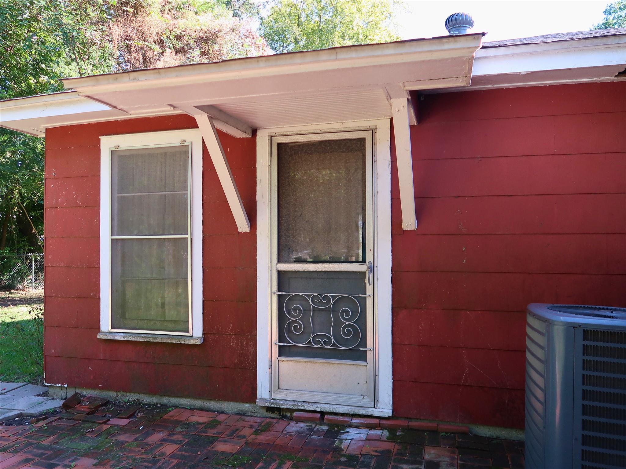 Baytown, Texas 77520, United States, 3 Bedrooms Bedrooms, ,2 BathroomsBathrooms,Residential,Active,219090