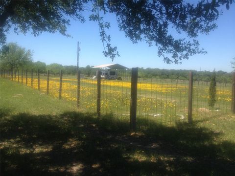 Vacant Land For Sale - TBD-B Garrett Road<br/> Yoakum, TX 77995