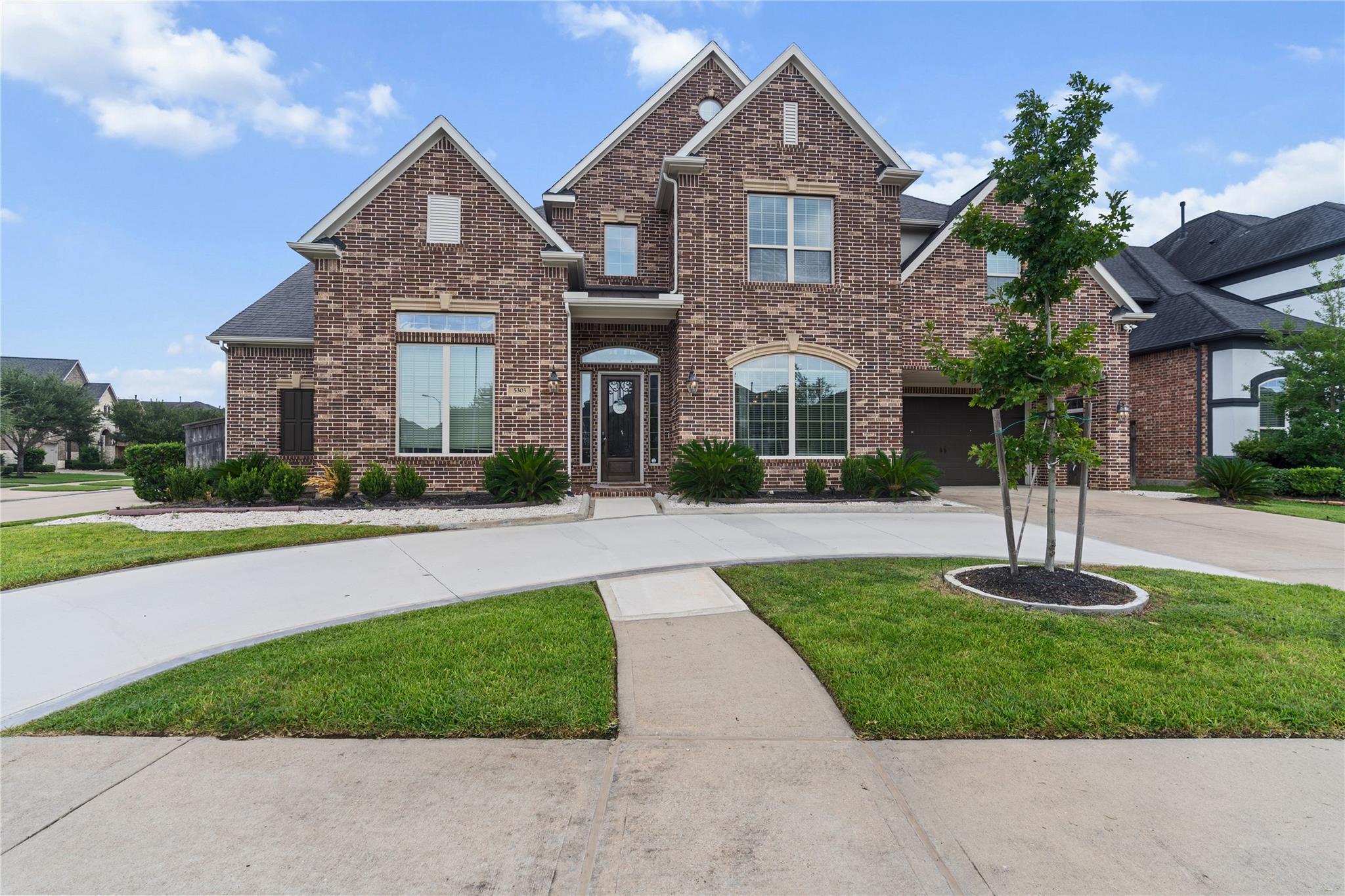 5303 Briarcliff Lane