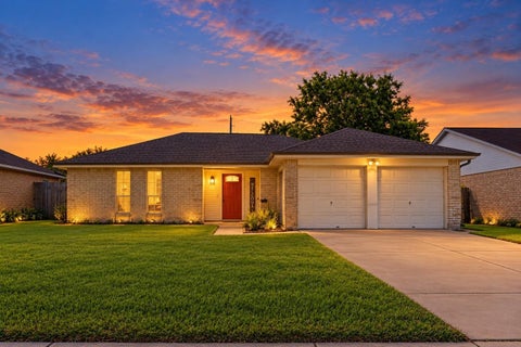 Photo of 5427 Timpani Drive, Friendswood, TX 77546 (MLS # 74457210)