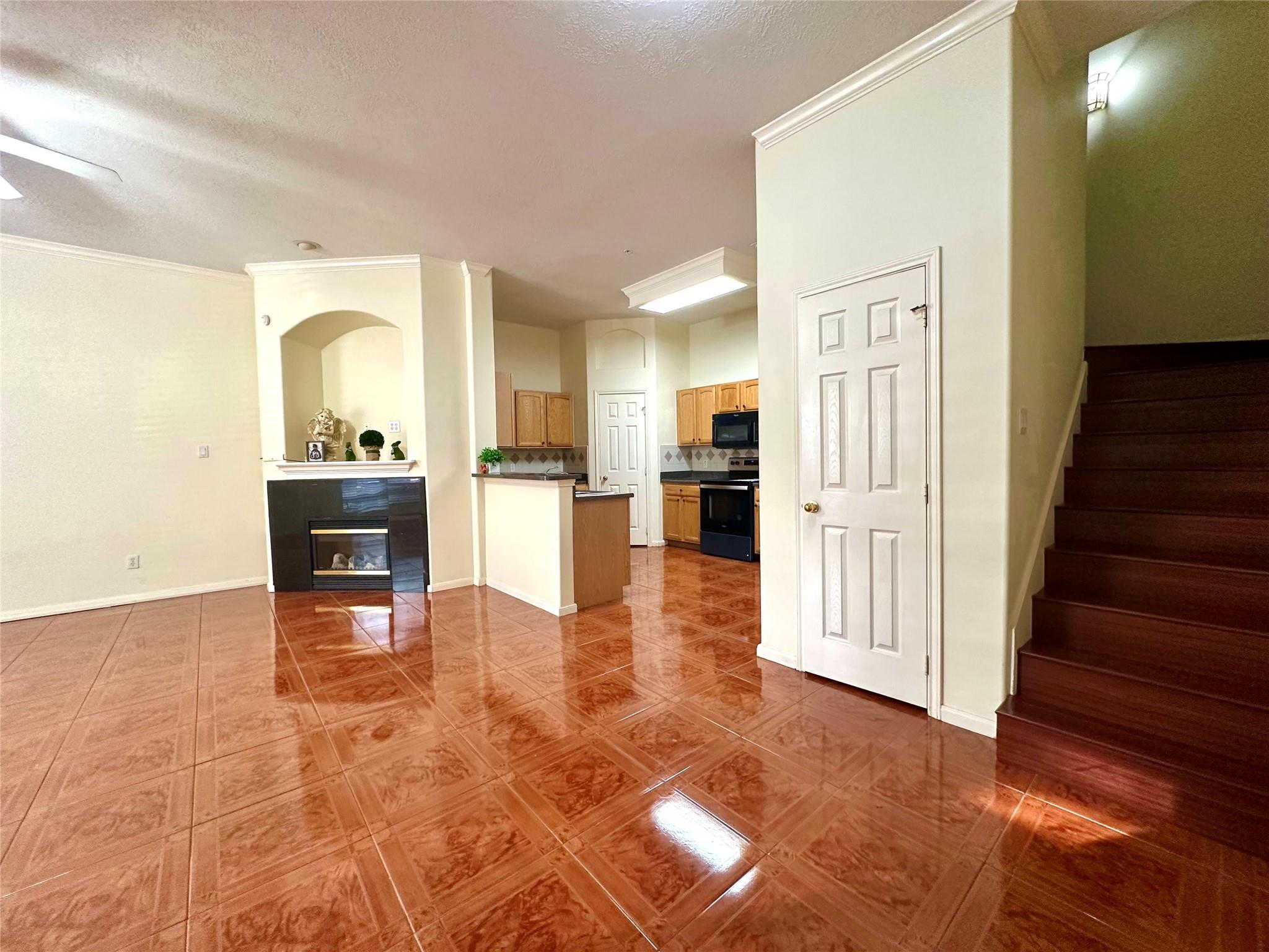 2710 Grants Lake Boulevard L7