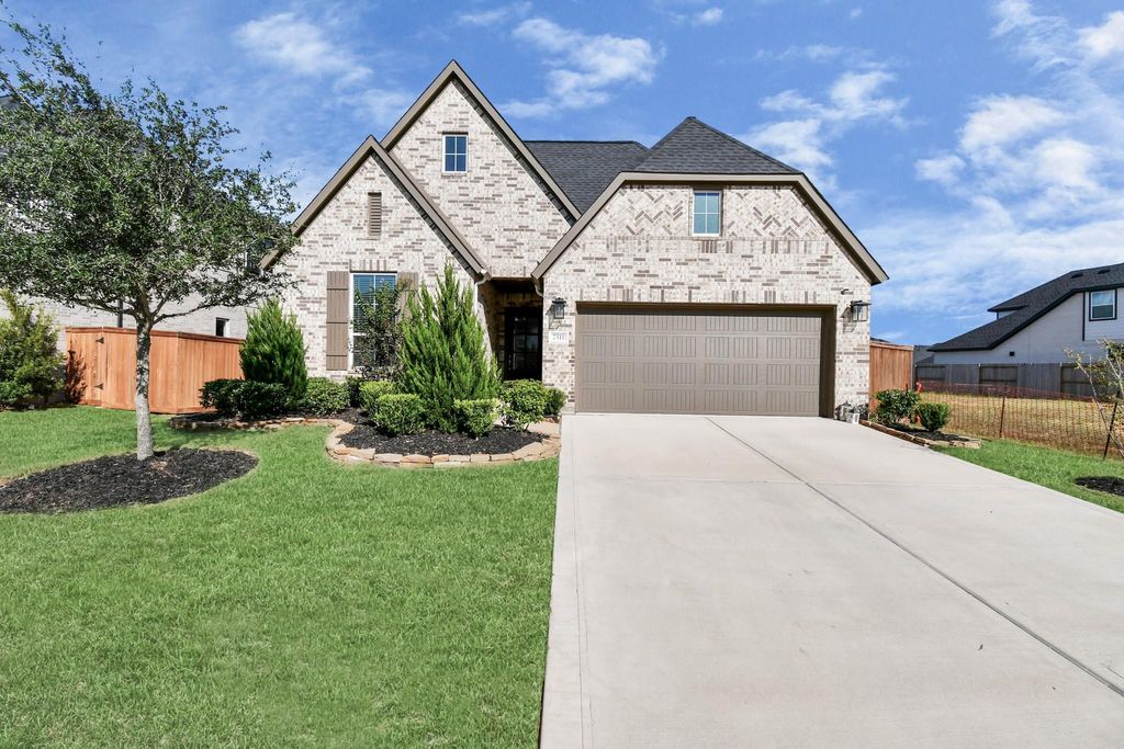 Photo of 7511 Ridgeside Drive, Fulshear, TX 77441 (MLS # 98139919)