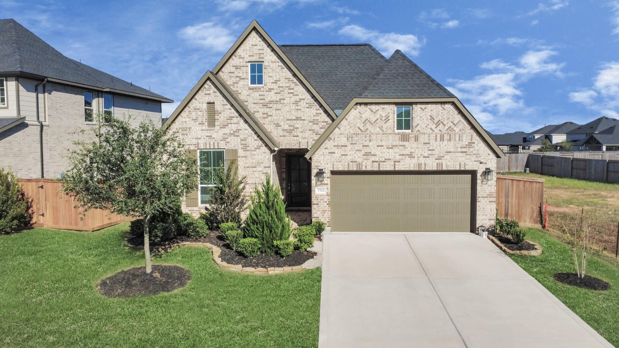 7511 Ridgeside Drive