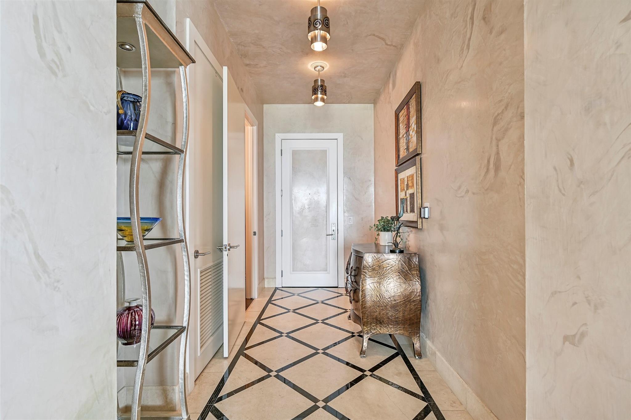 4821 Nasa Parkway 18W