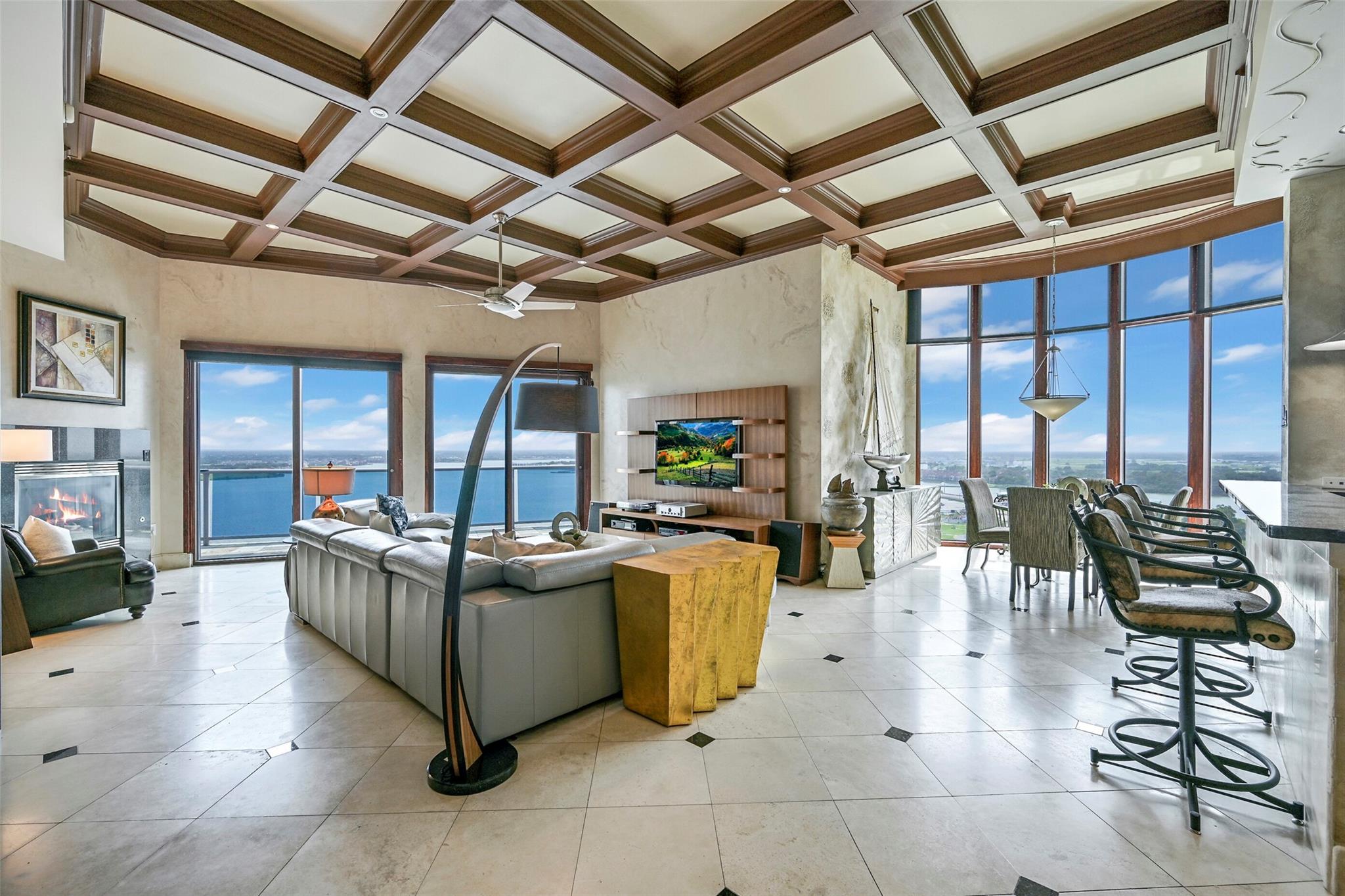 4821 Nasa Parkway 18W