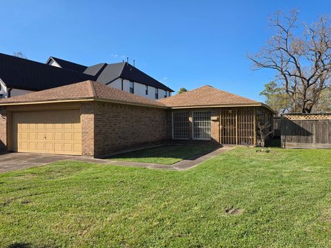 Photo of 8922 Carousel Lane, Houston, TX 77080 (MLS # 84337877)