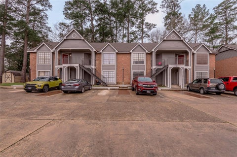 Photo of 2402 Sycamore Avenue #D8, Huntsville, TX 77340 (MLS # 87806954)