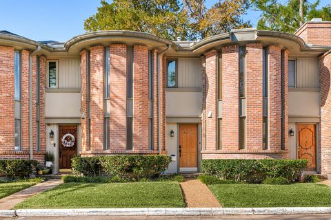 Photo of 6453 Bayou Glen Road, Houston, TX 77057 (MLS # 29716802)