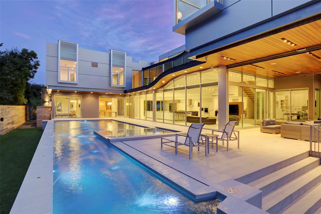 Photo of 4616 Oleander Street, Bellaire, TX 77401 (MLS # 16893569)