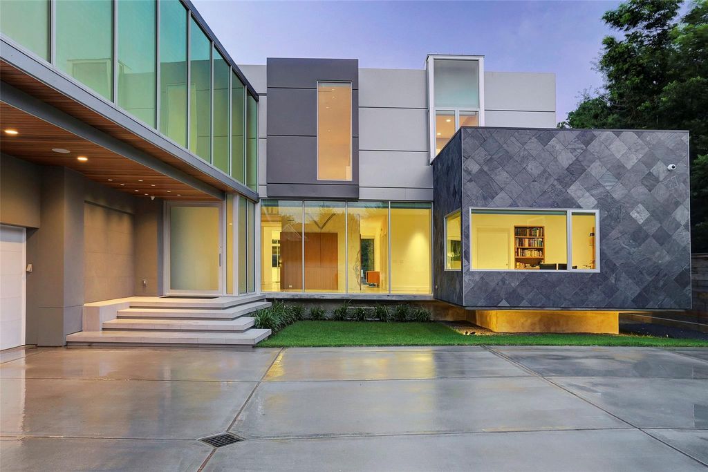 Photo of 4616 Oleander Street, Bellaire, TX 77401 (MLS # 16893569)