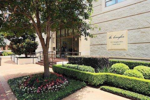 2211 Briarglen Drive 310 Houston TX 77027