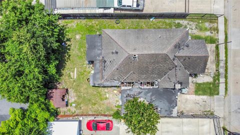 Photo of 2020 Elysian Street, Houston, TX 77026 (MLS # 60854476)