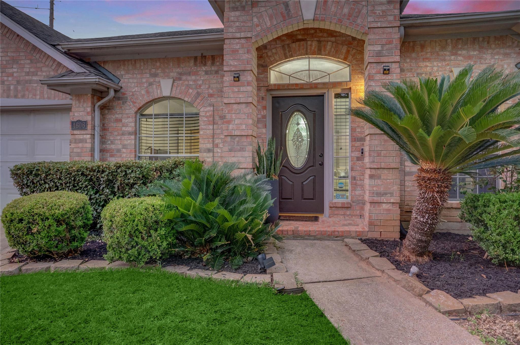 4606 Blue Rose Circle