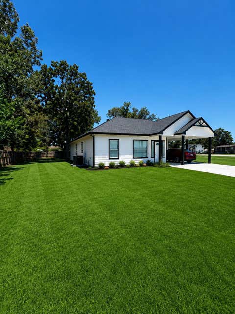 Tiny photo for 676 Bradford Street, Conroe, TX 77303 (MLS # 81699283)