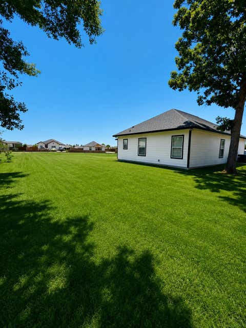 Tiny photo for 676 Bradford Street, Conroe, TX 77303 (MLS # 81699283)