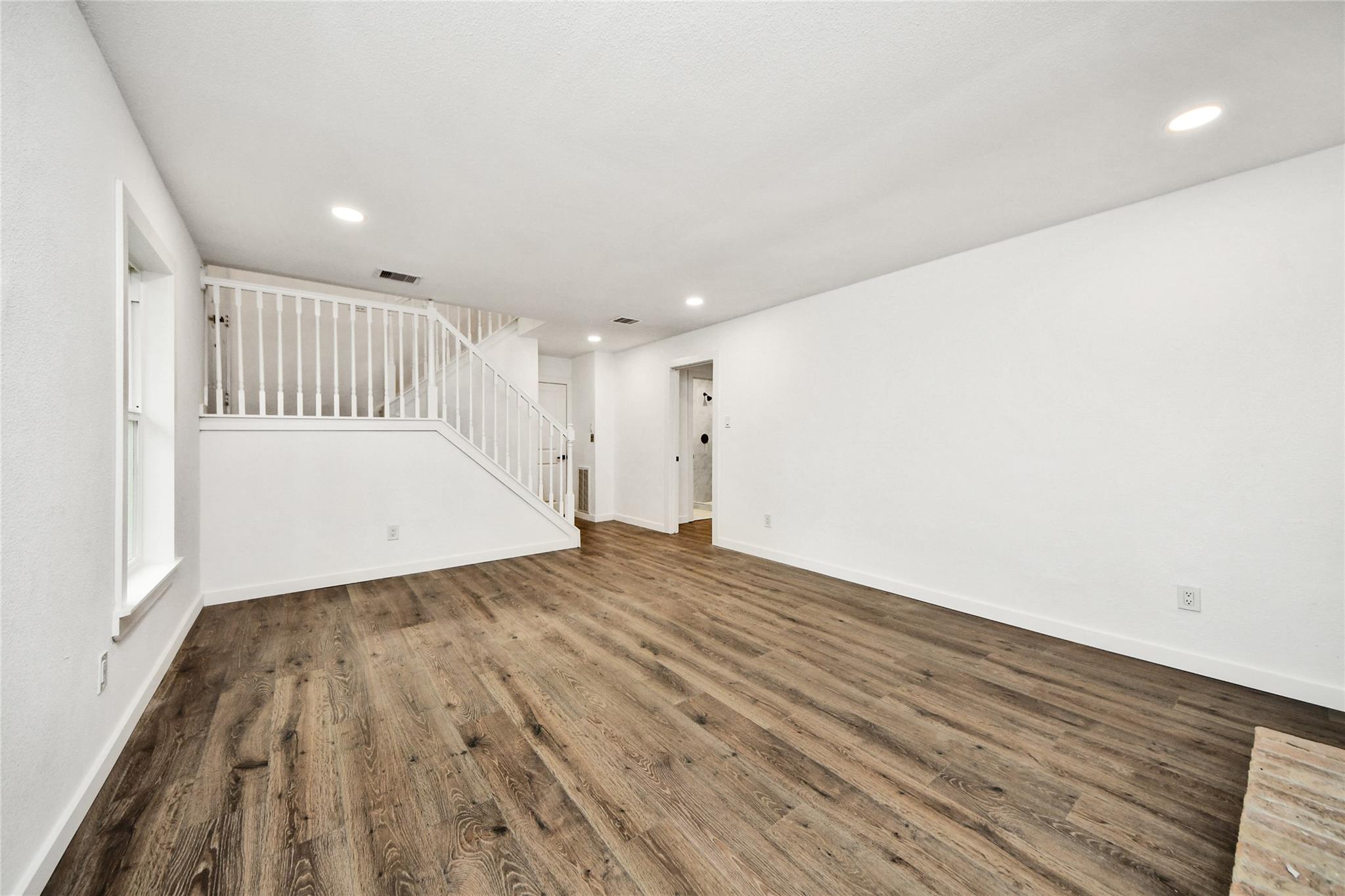 33 Kittiwake Court