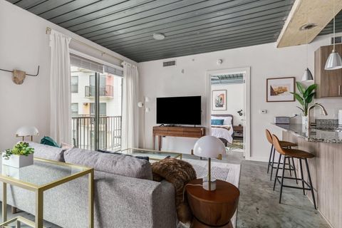 Photo of 3550 Main Street #6225, Houston, TX 77002 (MLS # 37565155)