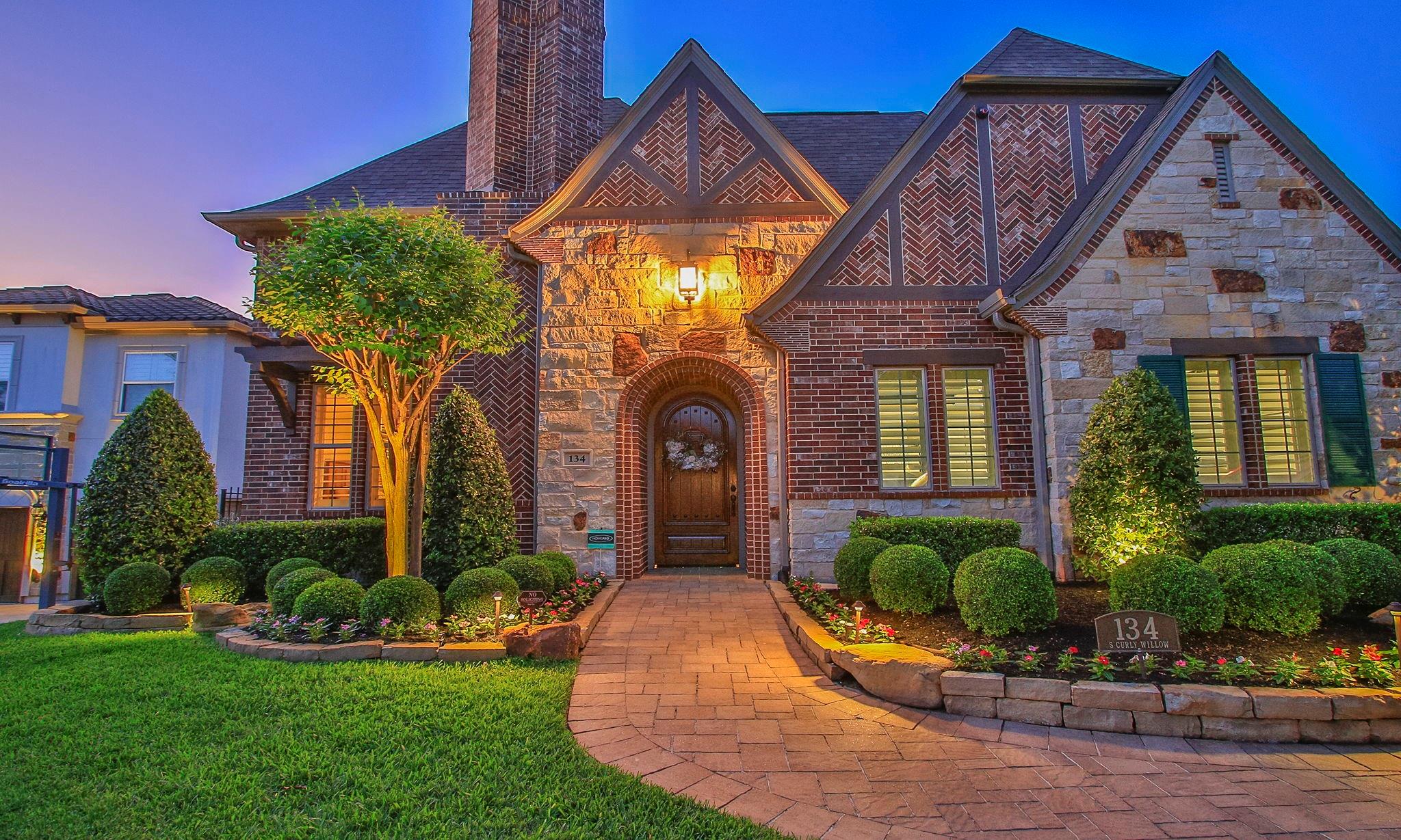 134 S Curly Willow Circle