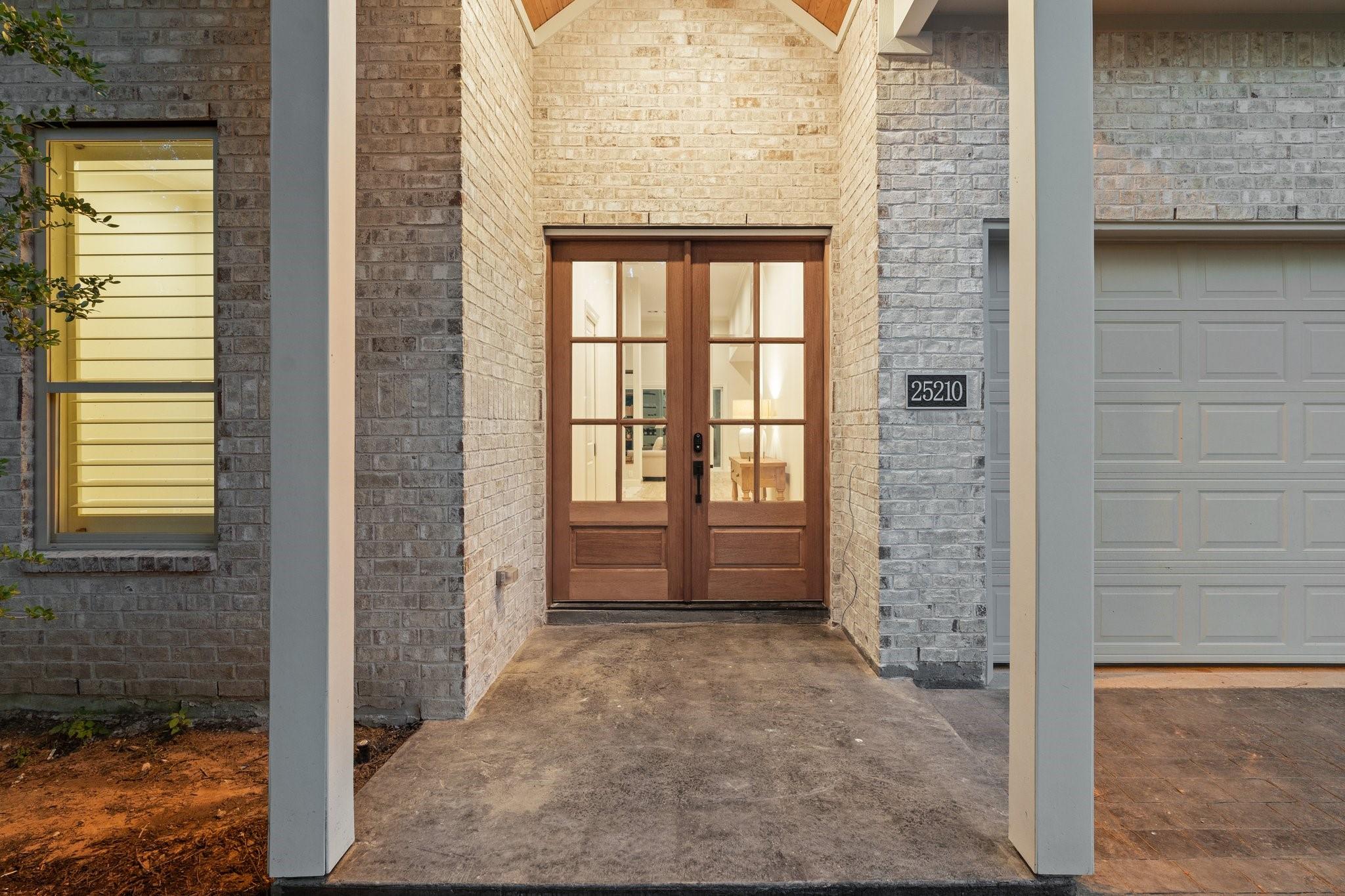 25210 Melanie Pointe