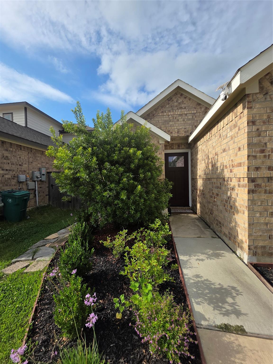 1942 Barrett Gables Drive
