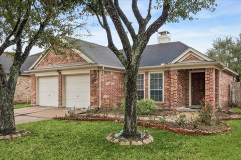 Photo of 11914 White Water Bay Drive, Pearland, TX 77584 (MLS # 72226447)