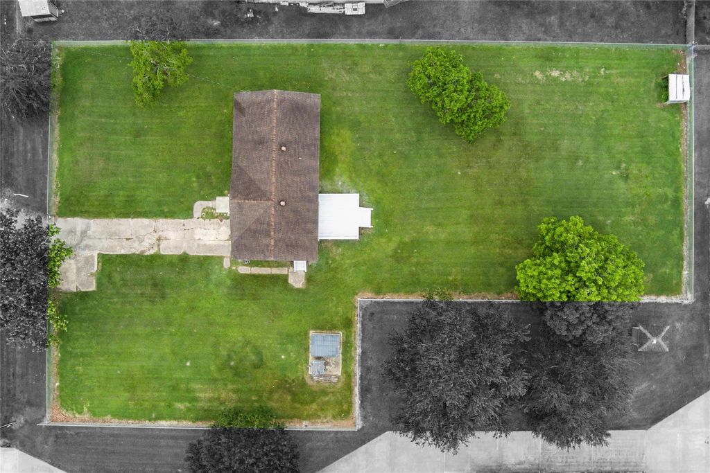 Photo of 6315 Avenue T, Santa Fe, TX 77510 (MLS # 78130587)
