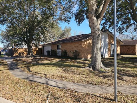 Photo of 2207 Gontier Drive, Bay City, TX 77414 (MLS # 67507063)