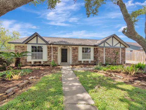 Photo of 10340 Rocky Hollow Road, La Porte, TX 77571 (MLS # 81805813)