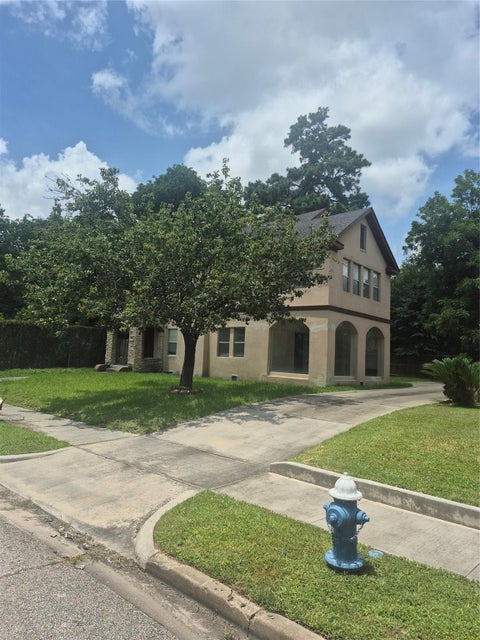 Homes For Sale - 2619 Prospect Street<br/> Houston, TX 77004