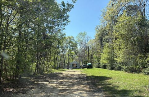 Photo of 490 Powell Lane, Livingston, TX 77351 (MLS # 78525248)