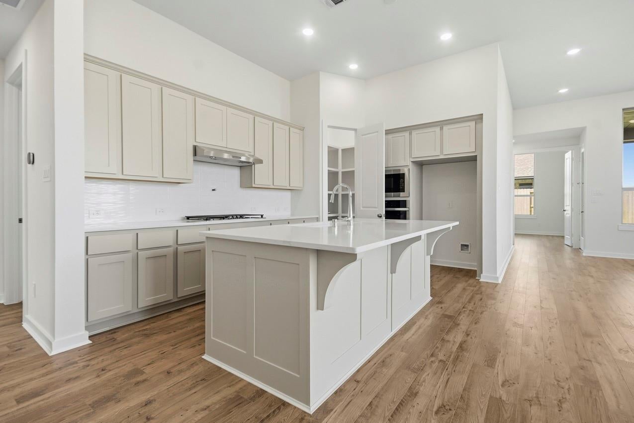 12226 Hyland Lane