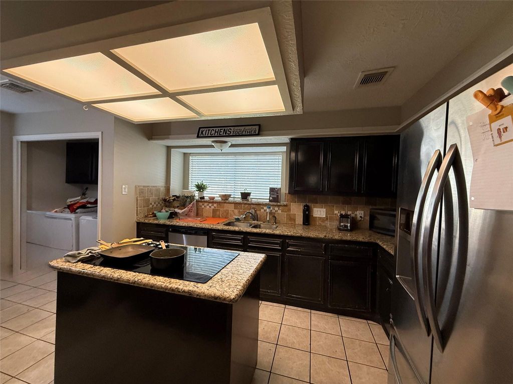 Photo of 3230 Glade Springs Drive, Houston, TX 77339 (MLS # 46194623)