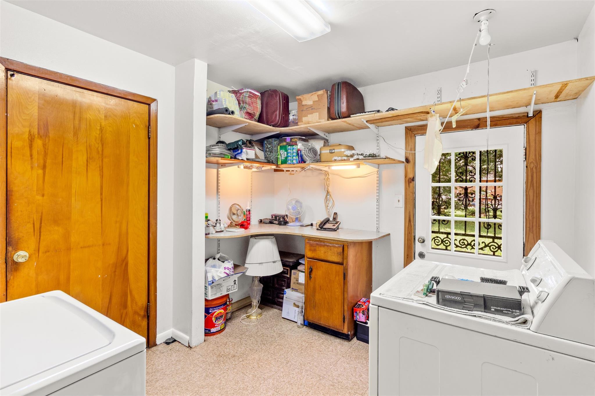 1806 Burke Road
