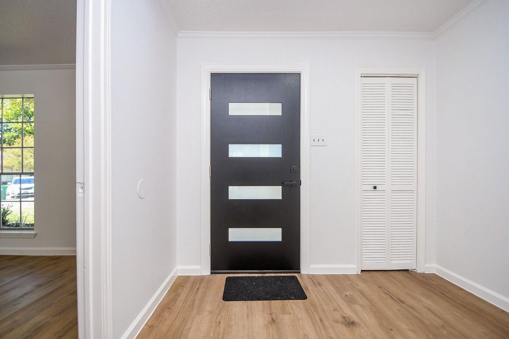 Photo of 7703 Braesridge Court, Houston, TX 77071 (MLS # 42031010)