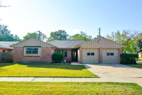 Photo of 7435 Carew Street, Houston, TX 77074 (MLS # 65311418)