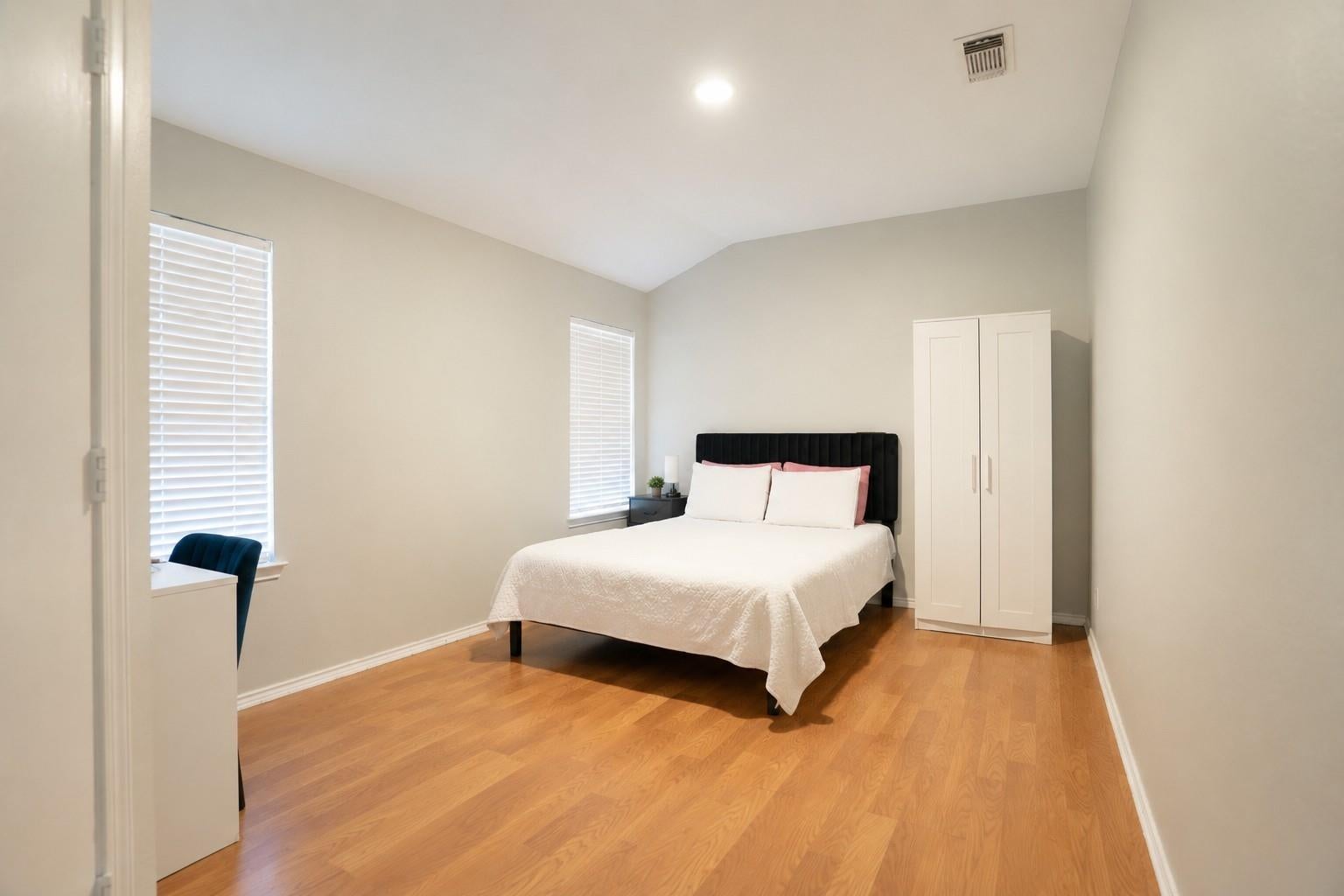 6031 Lark Haven Lane