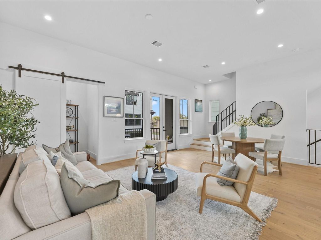 Photo of 2212 Dennis Street, Houston, TX 77004 (MLS # 93027896)